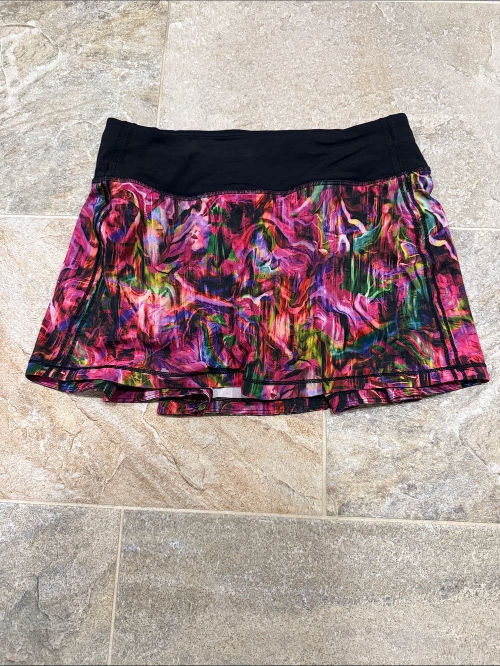 lululemon athletica Multicolor Abstract Skort with Black Waistband